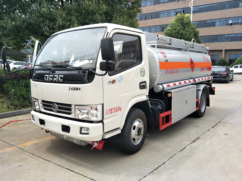 東風5方汽油運輸車