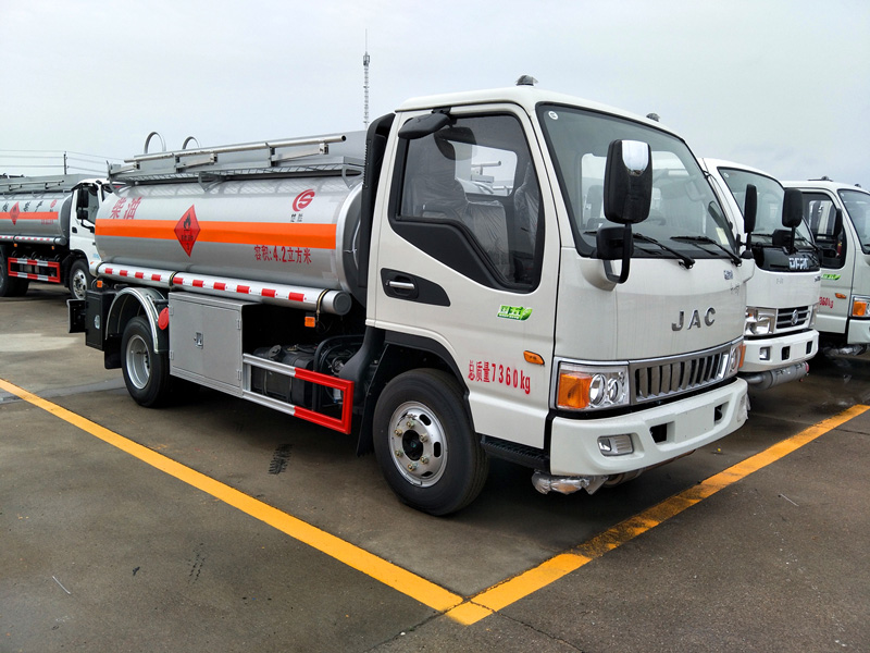 江淮5方流動(dòng)加油車(chē)
